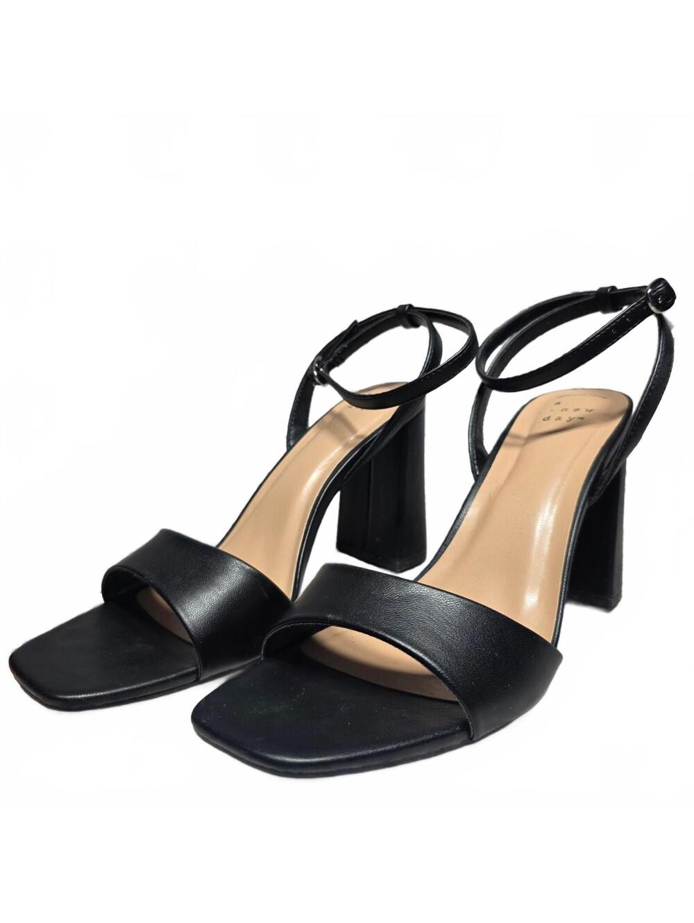 Wmn's 10 A New Day Black Ankle Strap Block Heel Sandals